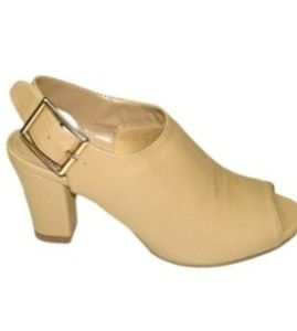 Nude Peep Toe Sling back heel.